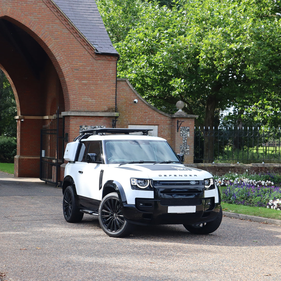 Defender L663 Matt Bonnet Decal - 90 / 110 / 130 Position 4