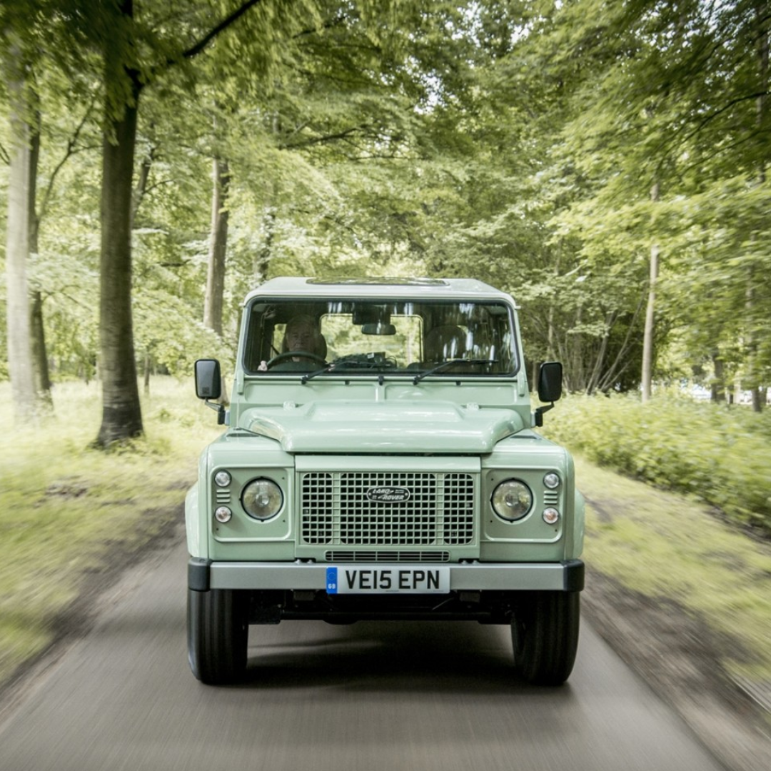 Heritage style grill gloss black Position 3