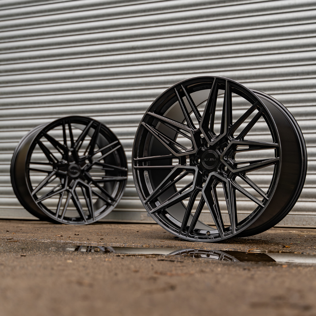 RIVIERA RF10 22" Alloy Wheel & Tyre package Position 5