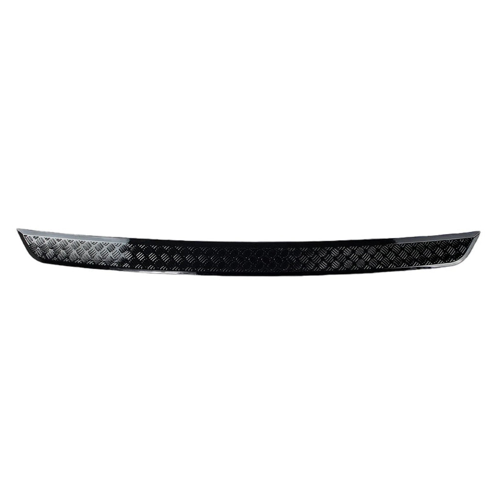 Defender L663 Chequer Plate Tailgate Scratchplate Position 2